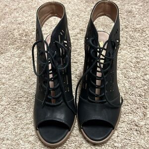 Restricted Lace Up Open Toe Bootie